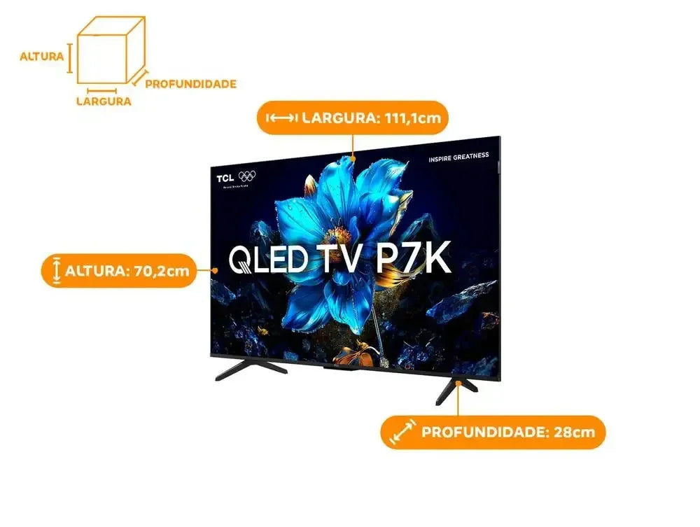 TV QLED TCL P7K 111,1cm largura, 70,2cm altura, 28cm profundidade, tela com flor azul