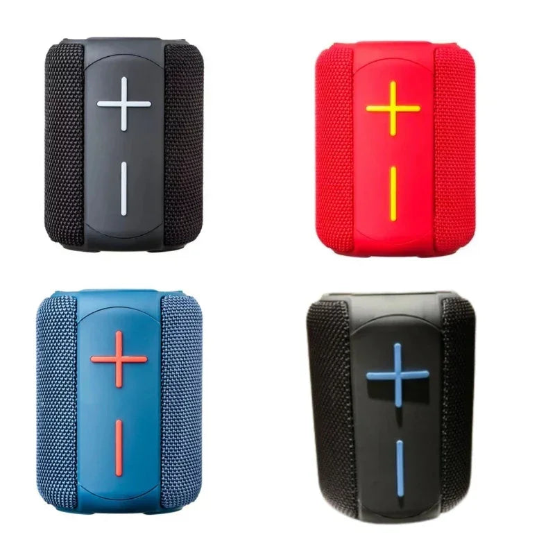 Caixas de som portáteis bluetooth em quatro cores: preto, vermelho, azul e preto com azul.