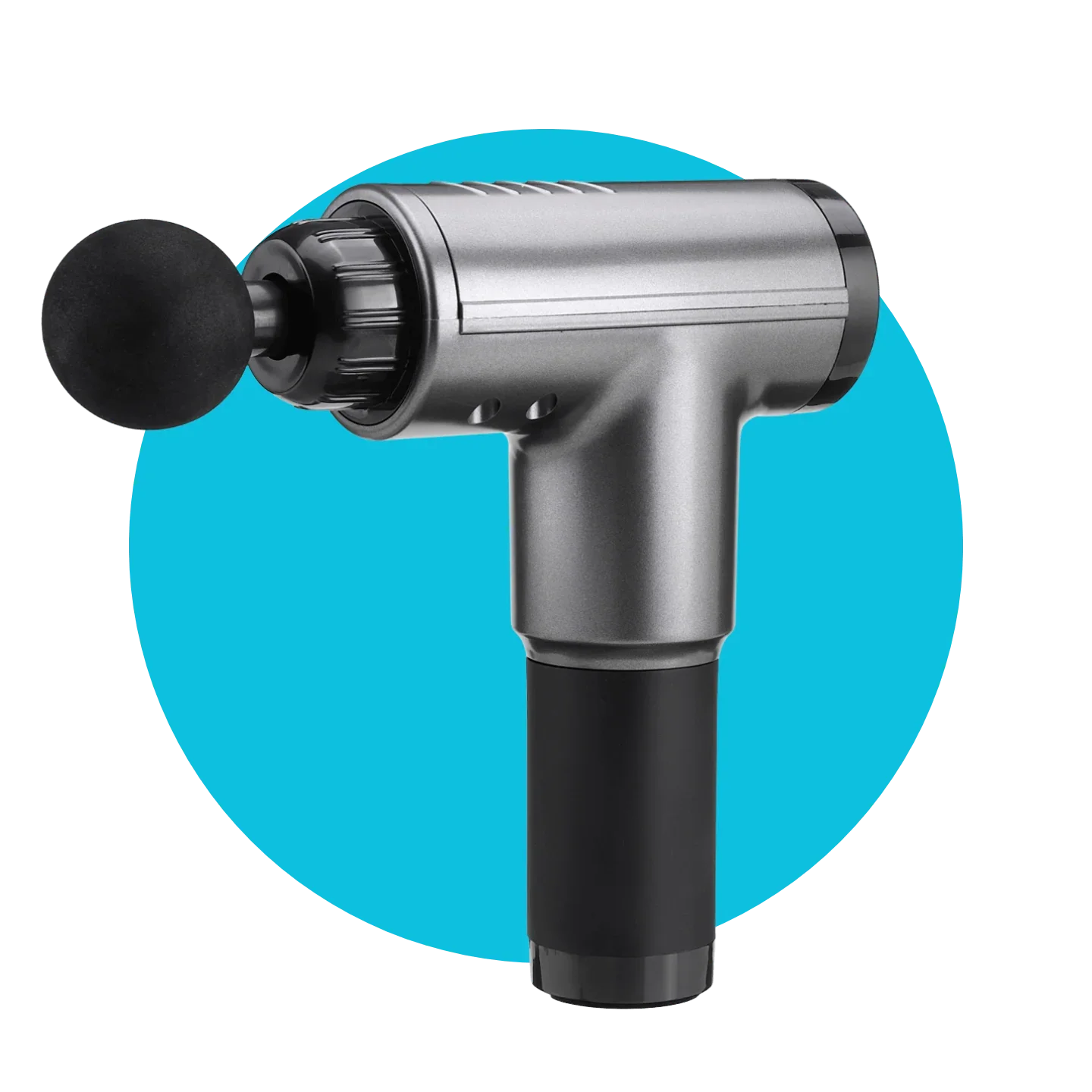 Massageador muscular prateado com cabo preto, fundo azul, acessório de bola para massagem.