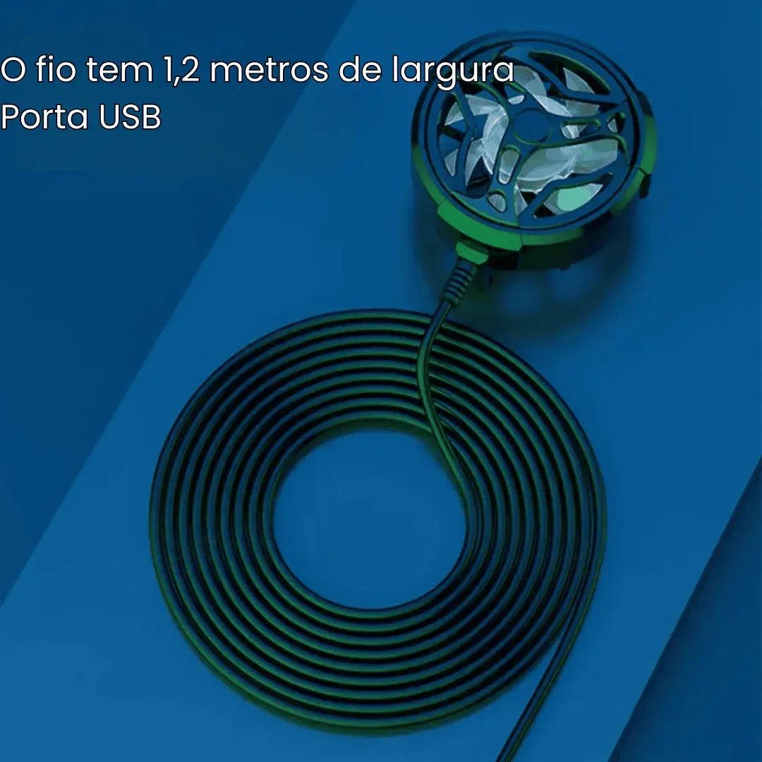 Cooler circular com fio USB de 1,2 metros em superfície azul, design moderno.