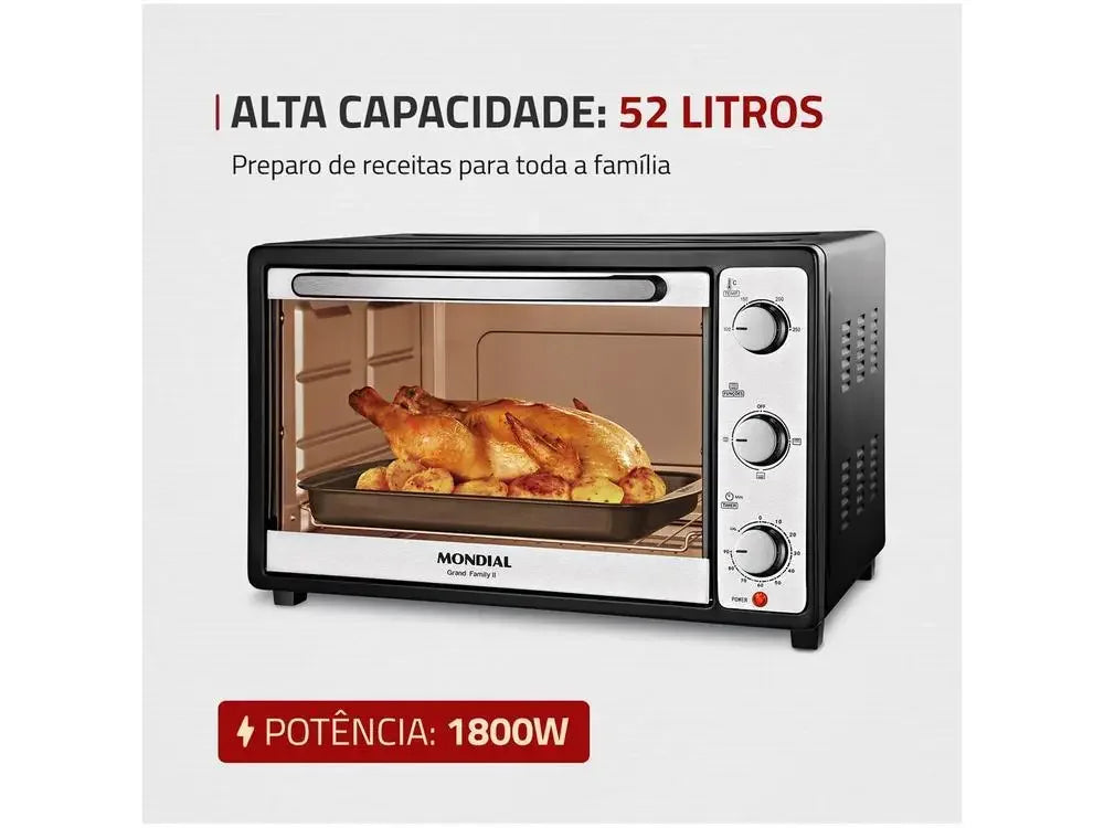 Forno elétrico Mondial 52 litros preto, assando frango com batatas, 1800W de potência