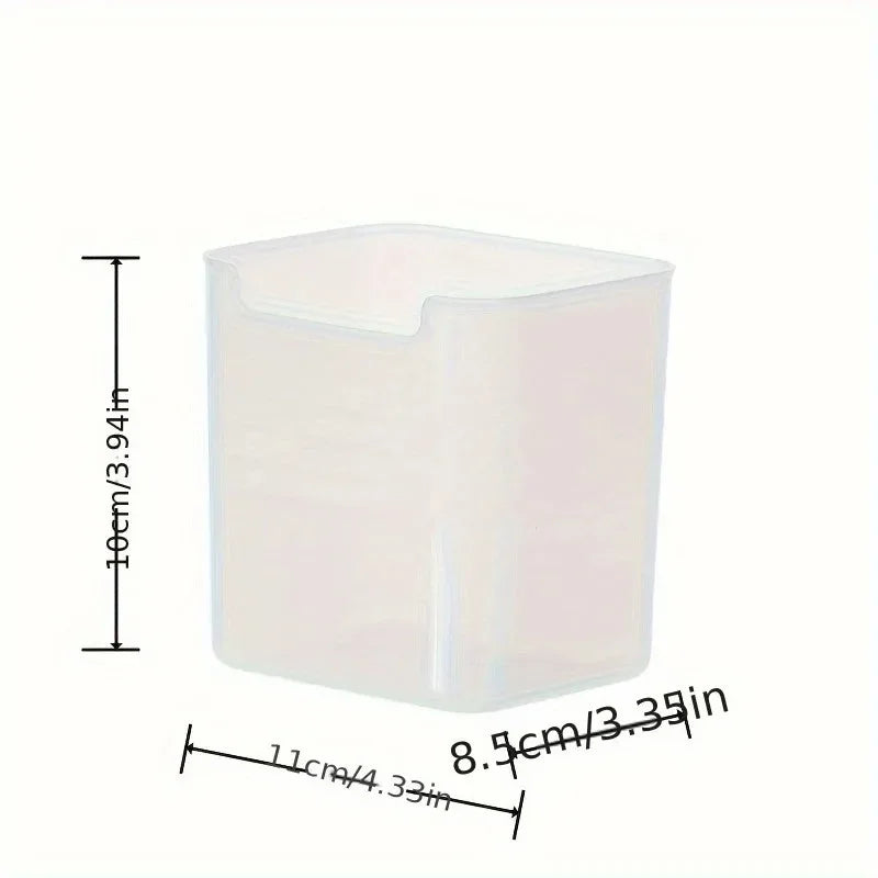 Caixa plástica transparente retangular de 10x11x8,5 cm para organização doméstica.